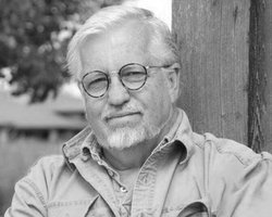 Написал "Гиперион": умер известный на весь мир писатель-фантаст Дэн Симмонс