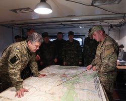 Порошенко назвал крушение Boeing 777 терактом