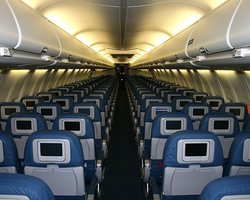 Застрявших в Турции украинцев вернет домой оператор TEZ Tour