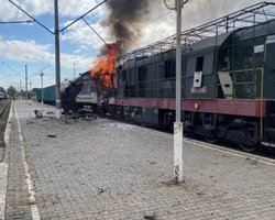 РФ обстріляла поїзд на Чернігівщині: під удар потрапили люди, — мер Конотопа