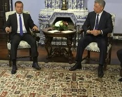 Медведчук и Бойко поехали к Медведеву обсуждать газовые вопросы