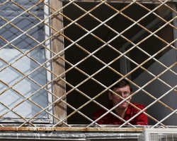 Защита Луценко подала очередное заявление в суд