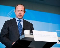 Тигипко: деньги МВФ пойдут в резервы