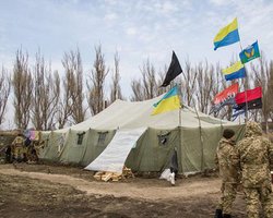Боевики на Донбассе третий день не разрешают забрать раненого под Зайцево