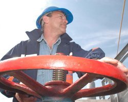 Газпром перебрасывает транзит с Украины на Белоруссию, - СМИ