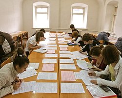 Слабый прием. Абитуриенты сполна воспользовались рекордно низким конкурсом в украинских вузах