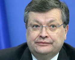 Грищенко: новых военных баз России в Украине не будет