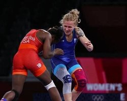 Феєрія наших борців у Токіо триває: українка Черкасова виграла бронзу (відео)