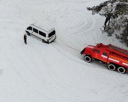 Трасса "Львов — Ивано-Франковск" стоит из-за обильных снегопадов (видео)