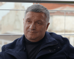 "Немного туповато": экс-глава МВД Аваков рассказал, как у него проводили обыски