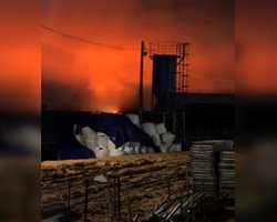 Тільки почав перекачування нафти: дрони знову атакували порт Усть-Луга в Ленінградській області