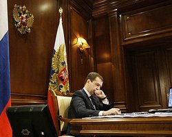 СМИ: эмоциональное письмо Медведева - результат шпионского скандала