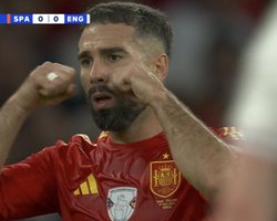 Скандал на Евро-2024: испанская звезда Карвахаль поиздевался над упавшим англичанином (фото)