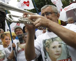 Главврач больницы призвал Минздрав определить срок пребывания Тимошенко в клинике