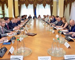 "Убийство Бабченко": Луценко и Грицак объяснились перед западными послами