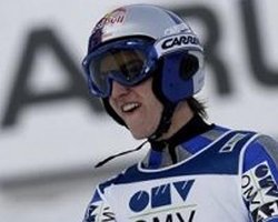 Австрийцы стали олимпийскими чемпионами по прыжкам с трамплина