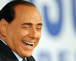 Берлускони готовит грандиозный фильм о своей политической жизни 