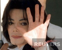 По факту смерти Майкла Джексона могут возбудить уголовное дело