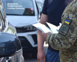 Временно непригодные украинцы могут выезжать за границу: юрист раскрыл одно условие