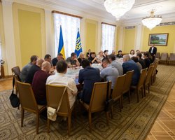 Зеленский встретился с семьями украинских пленных