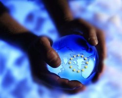 ЕС потратит деньги от Нобелевской премии на благотворительность, - СМИ