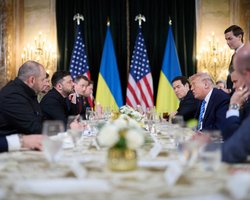 Трамп рассмотрит гарантии безопасности для Украины на полвека: Зеленский раскрыл детали