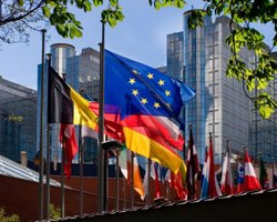 ЄС повинен бути готовий не визнати Держдуму РФ після виборів, — резолюція Європарламенту