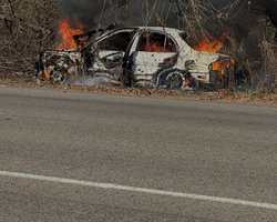 ЗС РФ обстріляли центр Херсона: пошкоджено десять автомобілів, загинув чоловік (фото)