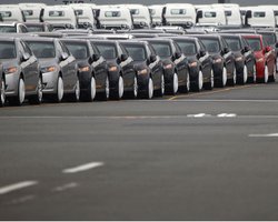 Автоимпортеры не спешат растамаживать ввезенные  в Украину авто, уповая на отмену утильсбора