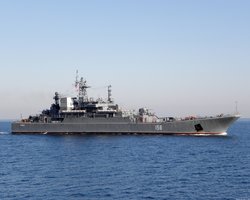 Большой десантный корабль России направляется к берегам Сирии