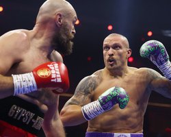 Закрепил за собой статус легенды: Усик победил Фьюри по очкам в Эр-Рияде (видео)