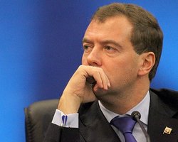 Медведев: режим Каддафи потерял легитимность