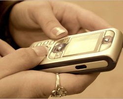 В Украине вышел первый sms-роман