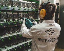 Финансирует войну Путина: США ввели санкции против крупной компании по добыче крипты в РФ