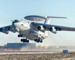 Patriot или С-300: журналист об оружии, которое уничтожило уникальный самолет А-50 ВКС РФ