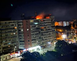 Є постраждалі: у Румунії невідомий безпілотник влучив у багатоповерховий житловий будинок (відео)