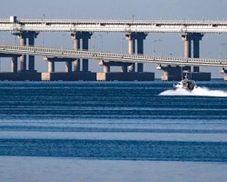 Один периметр обороны потерян: охрана Крымского моста значительно уменьшилась, – ВМС ВСУ