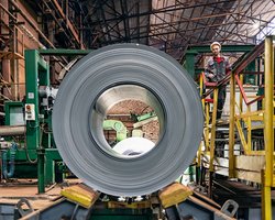 В апреле промпроизводство в Украине сократилось на 16,2%