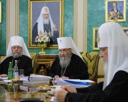 В УПЦ МП заявили, что постоянно ведут переговоры с Москвой об освобождении задержанных украинцев