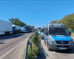 "Створює проблеми": посли країн Балтії висловили Польщі демарш через страйк перевізників