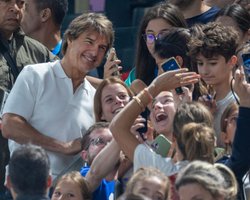 Олимпиада-2024: Том Круз выполнит сложный трюк на церемонии закрытия Игр в Париже, — СМИ (видео)