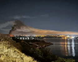 Вибухи у Севастополі та на військових аеродромах: окупований Крим атакують дрони (відео)