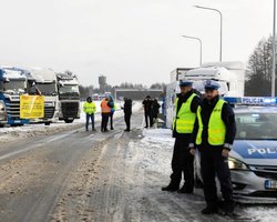 "Мяч на стороне Украины": в Польше грозят новыми ограниченями против агропродукции