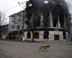 Пригожин установил флаг на разрушенное здание горсовета в Бахмуте, – командование ВСУ