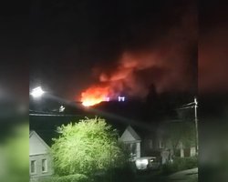 Понад 100 дронів: у Брянську вибухи на заводі мікроелектроніки "Кремній Ел" (відео)