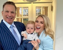 Любимая пресс-секретарша Трампа ждет второго ребенка от мужа, который вдвое старше ее