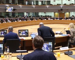 Рада ЄС погодила кредит для України на 90 млрд євро: які його умови