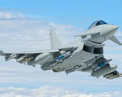 Запустили керовані бомби: Міноборони Британії поділилося деталями атаки на Ємен (фото)