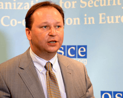 Миссия ОБСЕ на Донбассе не нуждается в защите миротворцев ООН