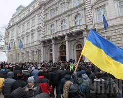 Львов и Тернополь объявили всеобщую мобилизацию